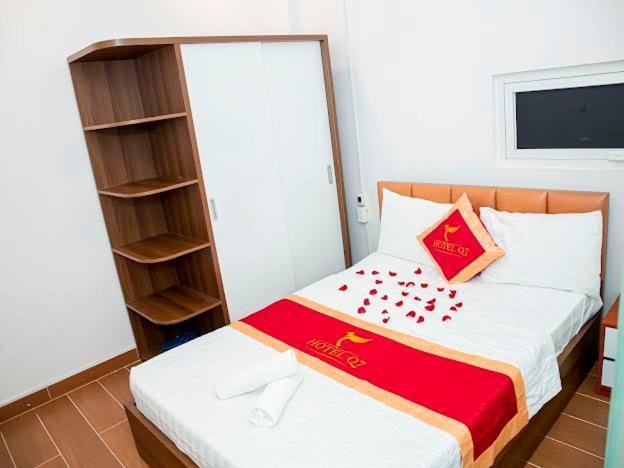 Khach San Q7 Khách sạn