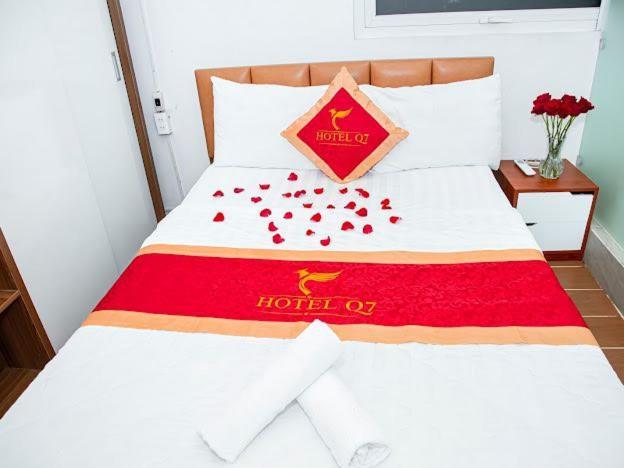 Khách sạn Khach San Q7 2*
